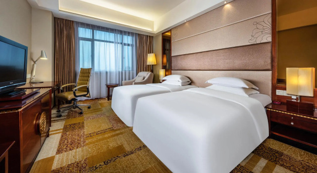 Двухместный номер Standard Crowne Plaza Foshan by IHG