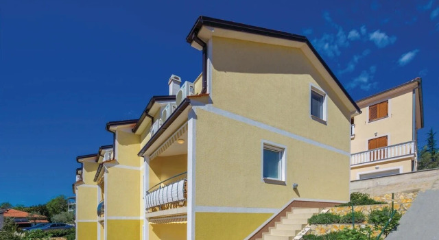Nice Home in Dobrinj With Wifi and 3 Bedrooms, Prenota Hotel Dobrinj 