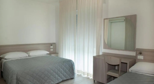 Трёхместный номер Economy Hotel Anny