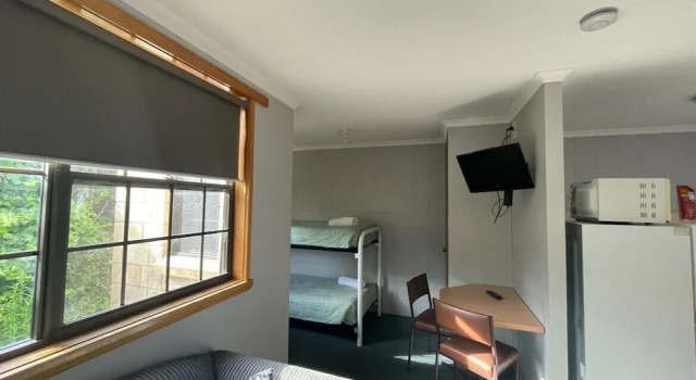 Апартаменты Bridport Bay Inn