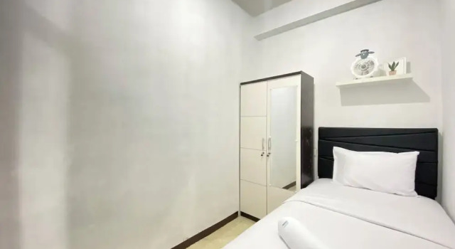 Апартаменты Standard Homey 2Br Furnished Apartment At The Edge Bandung