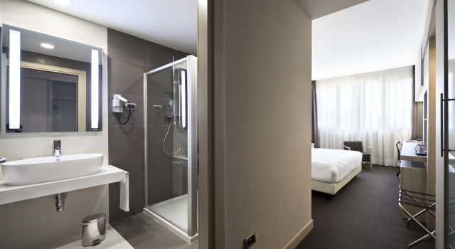 UNA Hotels Bologna San Lazzaro, Забронировать Отель Отели провинции Болоньи 4 звезды, 4*