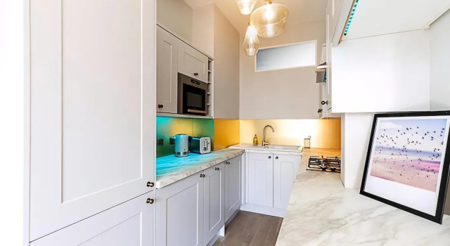 Lovely Bishops Park Flat