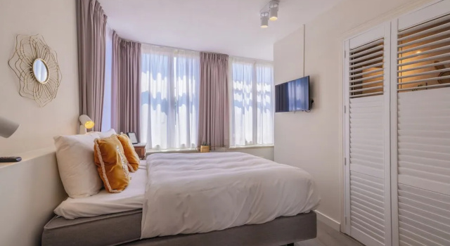 LOT Hotel