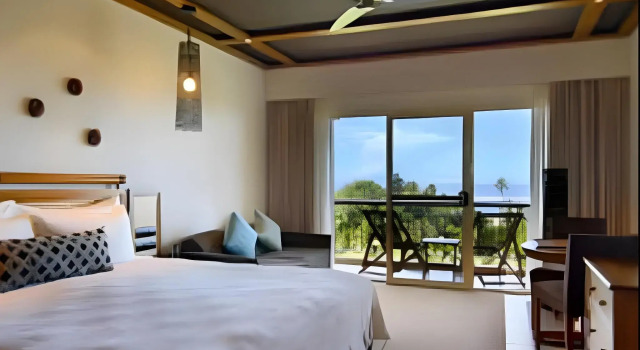 Outrigger Fiji Beach Resort, Забронировать Курортный отель Сингатока 