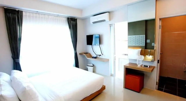 Двухместный номер Superior с балконом Tonkok Hotel