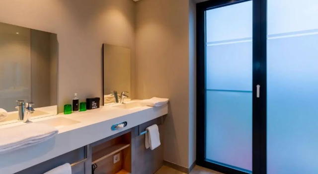 Полулюкс elaya hotel kevelaer, Trademark Collection by Wyndham