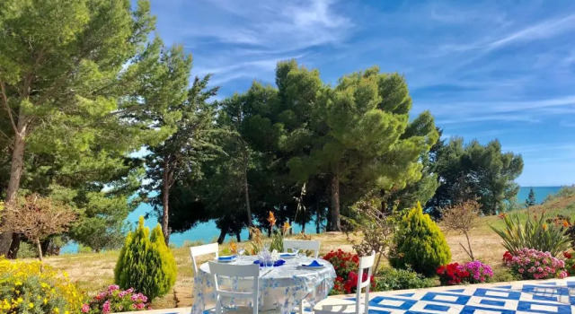 Студия с видом на сад Villa i Giardini di Limoni by KlabHouse