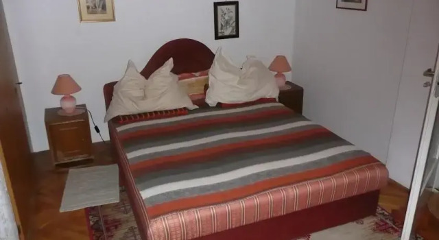 Ildikó House, Book Lejlighed Hoteller i Western Transdanubia med parkering, Parkering
