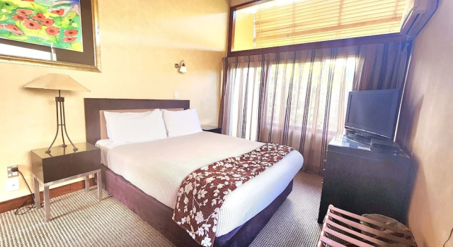 Студия Oasis Beach Motel