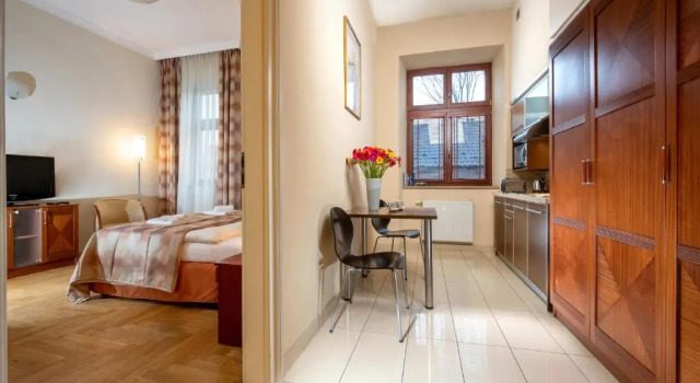 Апартаменты Standard Red Brick Apartments