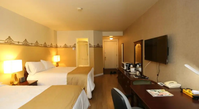 Четырёхместный номер Standard с видом на реку Motel Grand-Pré Inc