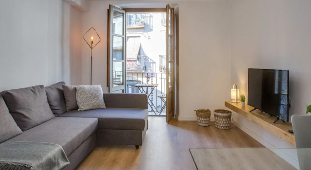 Flateli Apartamento Cort Reial 2, Varaa Huoneisto Asunnot kohteessa Gironès, Huoneisto