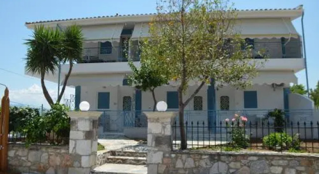 Ammos Apartments, Prenota Appartamento Glyfa Grecia Centrale