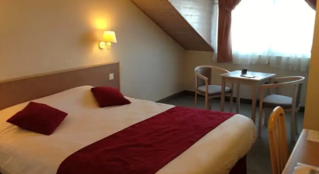 Номер Standard Logis Hotel Arc En Ciel