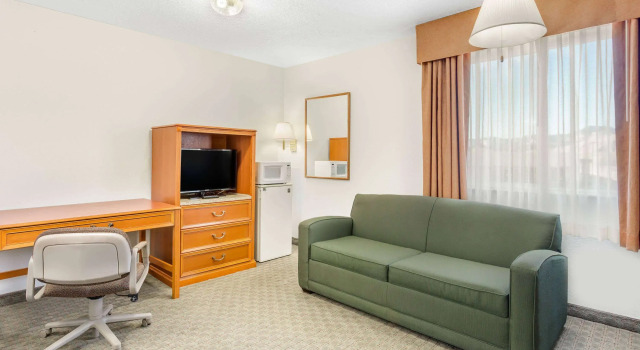 Super 8 by Wyndham Price