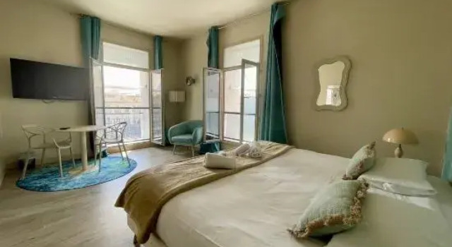 Люкс с видом на канал Hôtel De Paris