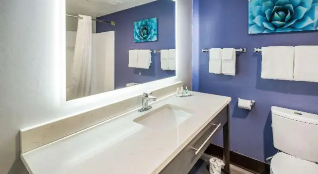 Шестиместный номер Standard Quality Inn near MCAS Cherry Point