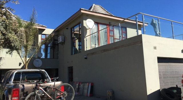 Kanyi Guest House