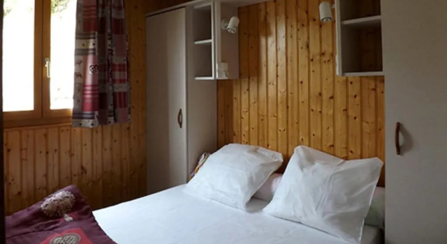 CAMPING PLEIN SOLEIL, Забронировать Шале Лурд Hautes-Pyrénées