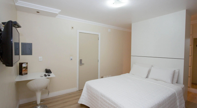 Bristol Upper Residence Hotel, Забронировать Отель Отели Куритиба с парковкой, рядом с Конгресс-центр Estacao Embratel, Парковка