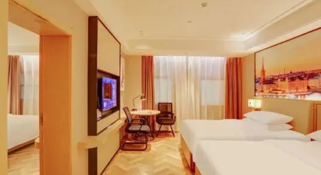 Люкс Deluxe Vienna Smart Hotel (Nanjing Jiangning Niushou Mountain Branch)
