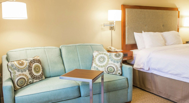 Hampton Inn Charleston-Daniel Island, Забронировать Отель Charleston Area Чарльстон