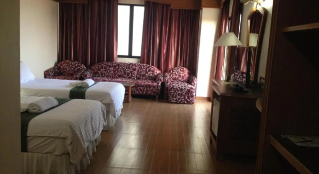 Двухместный номер Deluxe JP Emerald Hotel