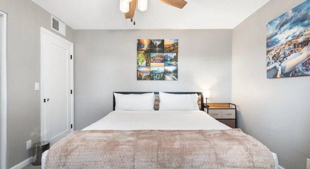 Papago Polka, Забронировать Отель Пруд в Темпе Phoenix Metropolitan Area, рядом с Vista Del Camino Park