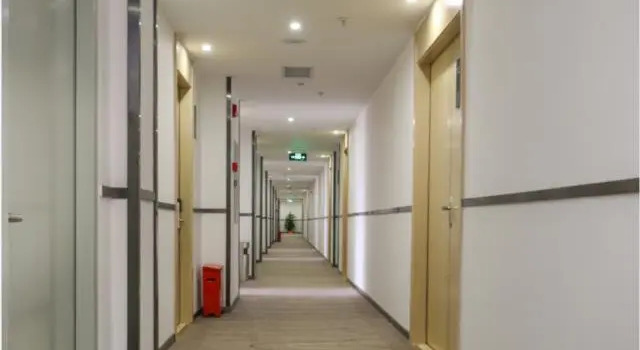 City Comfort Inn Guangzhou Baiyun Shijing Street Shisha Road, Boek Hotel Hotels in Guangdong met parkeren, Parkeren