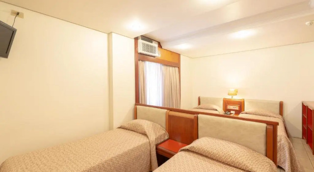 Четырёхместный номер Standard Real Castilha Hotel