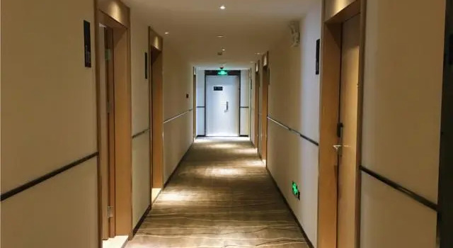 City Comfort Inn Wuzhou Canghai Lake, Varaa Hotelli Wuzhou 