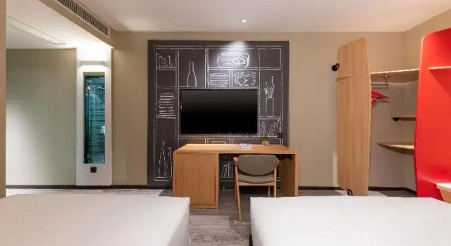 Двухместный номер Superior Ibis Tianjin Railway Station Jinwan Plaza
