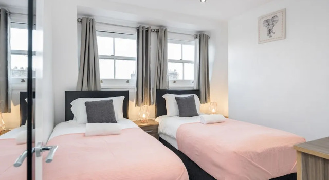 Cosy and Functional 1 Bedroom Flat in London, Забронировать Отель Отели Лондона 3 звезды, рядом с Станция метро New Cross Gate, 3*