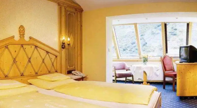 Hotel Bellevue, Rezervovat Hotel Hotely v Tyrolsko se snídaní, Snídaně