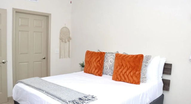 Galleria Queen Boho Chic Suite, Забронировать Отель Отели Хьюстона 3 звезды, 3*