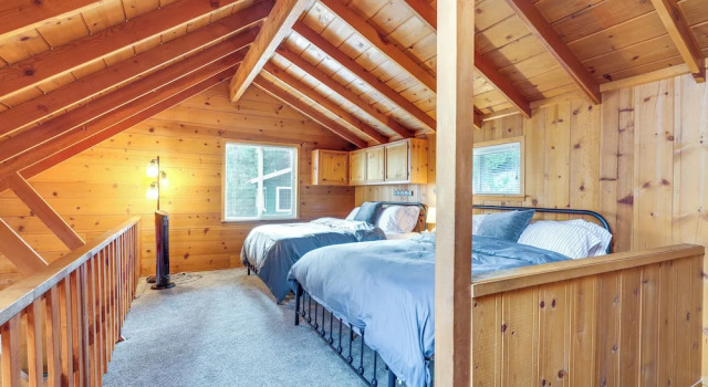 Коттедж Cozy Mi-Wuk Village Cabin: 18 Mi to Dodge Ridge