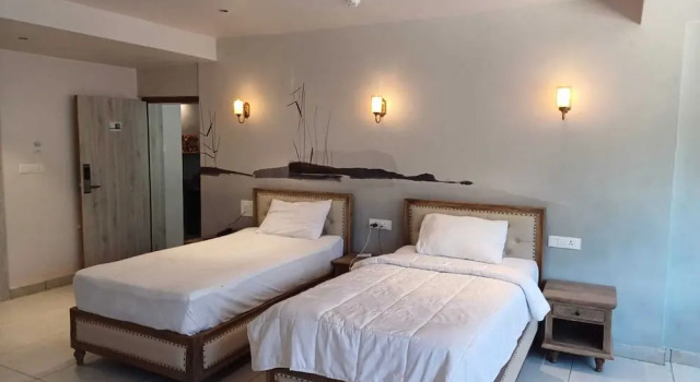 Dyrektorski dwuosobowy pokój Ariena by ABA Hotels