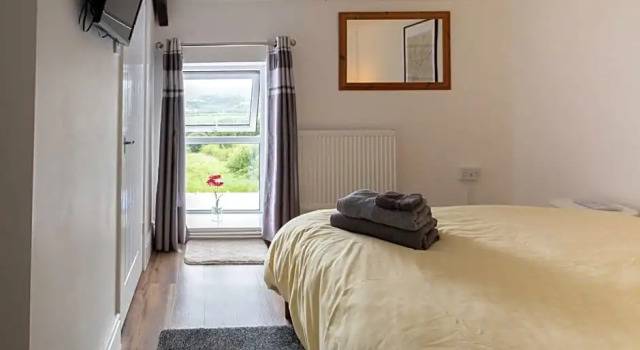 Cwtch Farm Bed & Breakfast