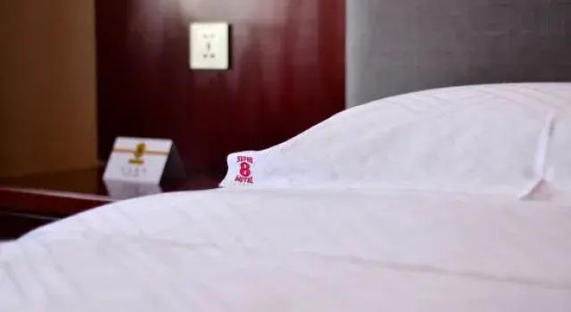 Super 8 Hotel Select Panjin Liaodongwan New Zone Binhai Avenue, Varaa Hotelli Panjin Liaoning