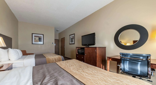 Четырёхместный номер Standard Quality Inn Clarksdale