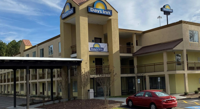 Ramada by Wyndham New Orleans