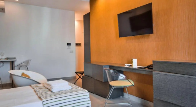 Deluxe Studio Jules Suites