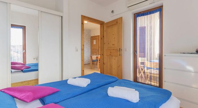 Apartments Antic, Забронировать Апартаменты/квартира Отели Пьешчана-Увала с парковкой, Парковка