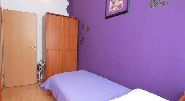 Apartment with 4 Bedrooms 446