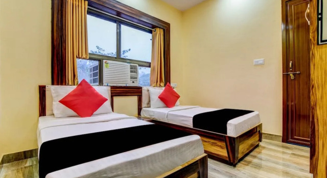 OYO 44294 Hotel Siddahanth International