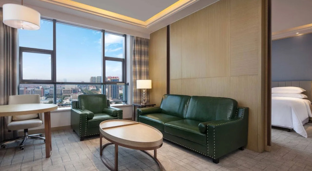 Полулюкс c 1 комнатой с видом на город Four Points by Sheraton Hefei, Baohe