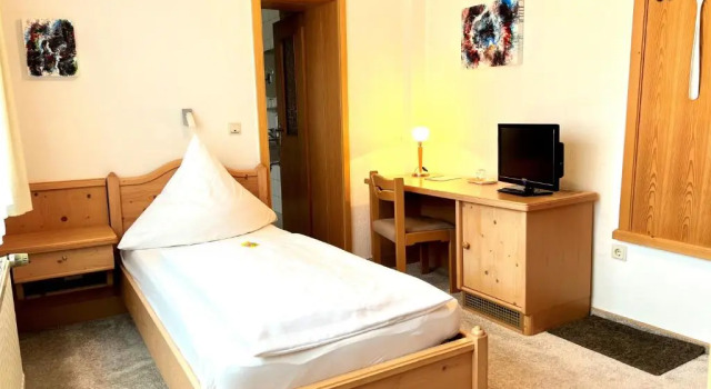 Camera Standard Hotel Ingeburg