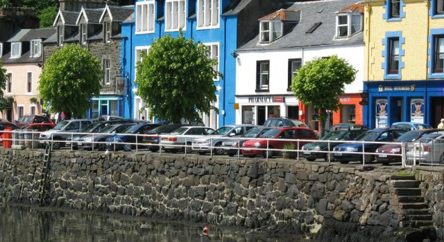 Кровать в общем номере (мужской номер) Tobermory Youth Hostel
