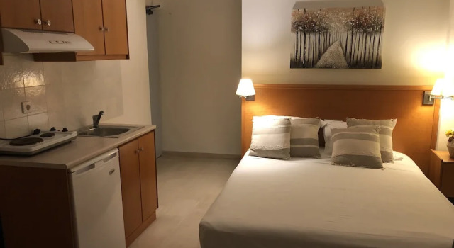 Студия Economy Philippos Studios & Apartments